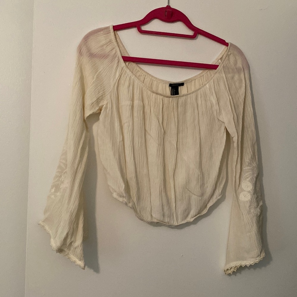 White flared sleeve crop top